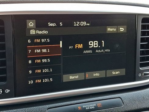 Certified 2022 Kia Sportage LX image 18