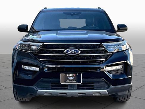 Used 2020 Ford Explorer XLT w/ Equipment Group 202A image 4
