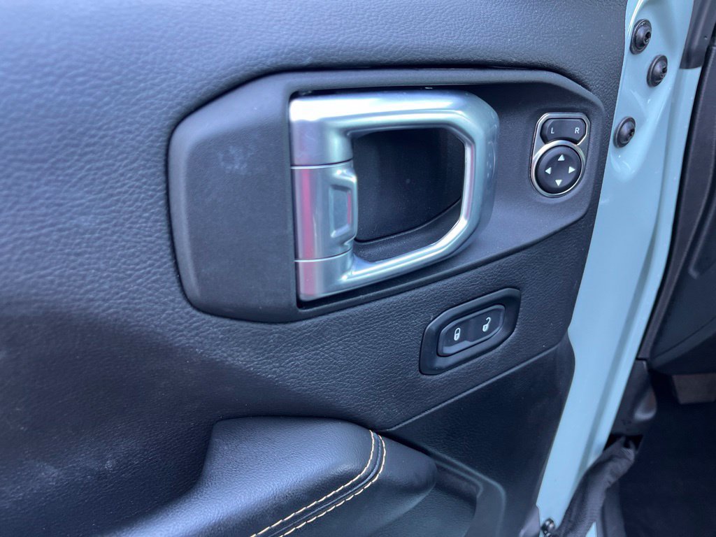 Used 2024 Jeep Wrangler Unlimited Sahara w/ Safety Group AWD/4WD image 53