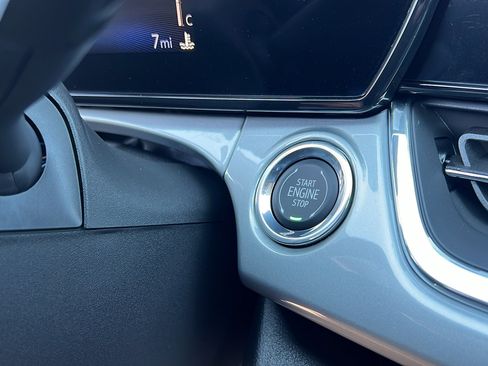 New 2026 Chevrolet Trax LT w/ Sunroof Package image 24