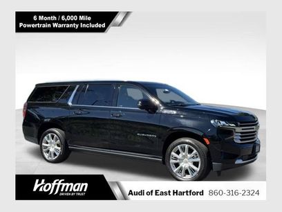 Used 2022 Chevrolet Suburban High Country w/ Premium Package 2