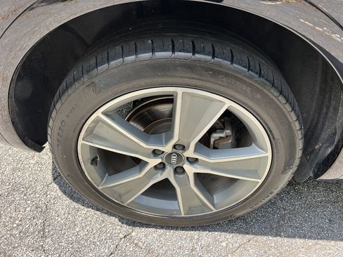 Used 2019 Audi Q5 Prestige w/ Prestige Package AWD/4WD image 21