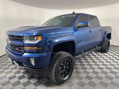 Used 2018 Chevrolet Silverado 1500 LT w/ All Star Edition image 5
