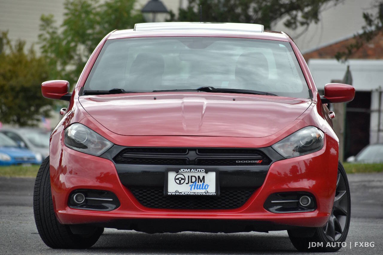 Used 2016 Dodge Dart SXT w/ Sun/Sound Group FWD image 3