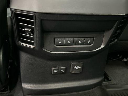 Used 2025 Toyota Tundra Platinum image 24