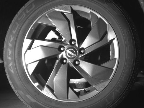 Used 2025 Nissan Rogue SV image 12