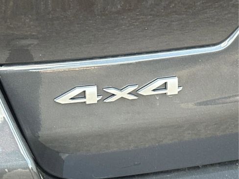 New 2025 Jeep Grand Cherokee Limited w/ Luxury Tech Group II image 21