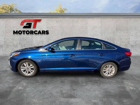 Used 2016 Hyundai Sonata SE image 2