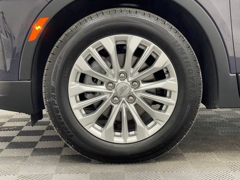 Used 2024 Cadillac XT4 Luxury w/ Cold Weather Package FWD image 16