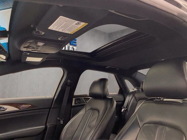 Used 2019 Lincoln MKZ Reserve w/ Reserve Plus Package AWD/4WD image 4