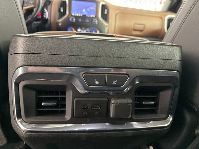 Used 2020 Chevrolet Silverado 1500 High Country w/ Technology Package AWD/4WD image 33
