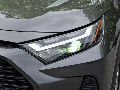 Used 2022 Toyota RAV4 XLE w/ Convenience Package AWD/4WD image 9