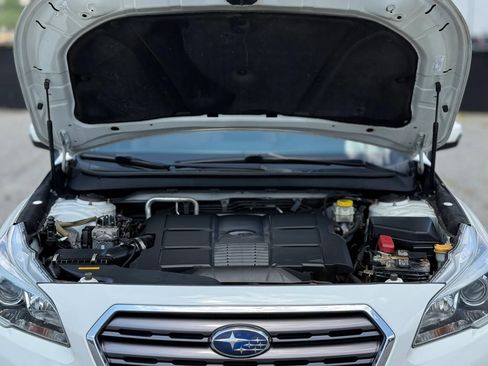 Used 2017 Subaru Outback 3.6R Touring AWD/4WD image 30