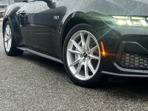 Used 2024 Ford Mustang GT Premium image 10
