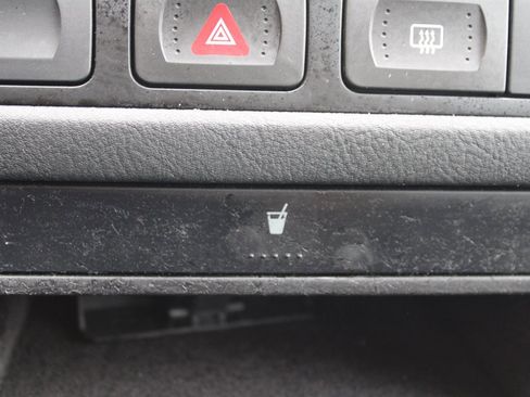 Used 2002 Volkswagen Jetta GL image 22