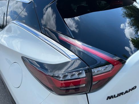 Used 2024 Nissan Murano SV w/ SV Midnight Edition Package FWD image 12
