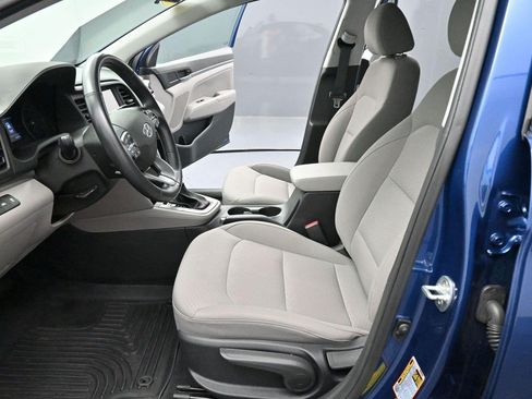 Used 2020 Hyundai Elantra Value Edition FWD image 12