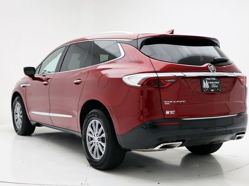 Used 2024 Buick Enclave Premium image 8
