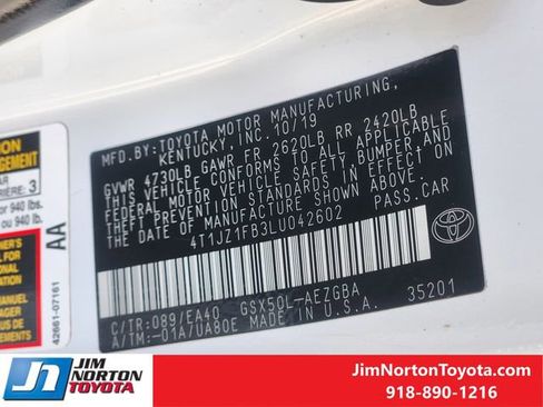 Used 2020 Toyota Avalon XLE FWD image 33