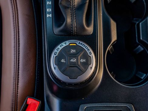 Used 2022 Ford Bronco Outer Banks image 23