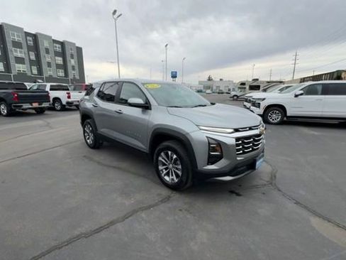 Certified 2025 Chevrolet Equinox LT image 2