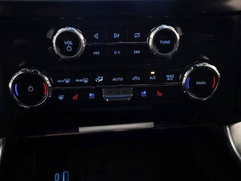 Certified 2022 Ford F150 Platinum AWD/4WD image 39