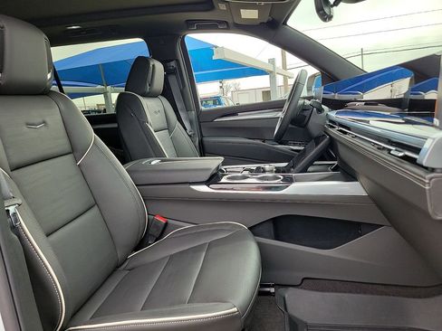 Used 2026 Cadillac Escalade ESV Sport w/ LPO, Floor Liner Package RWD image 24
