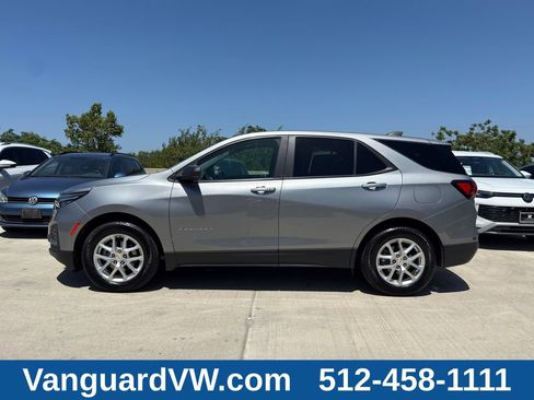 Used 2024 Chevrolet Equinox LS w/ LS Convenience Package FWD image 8