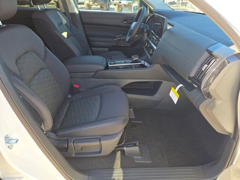 New 2026 Nissan Pathfinder SV image 20