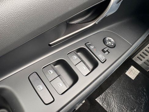 New 2026 Hyundai Elantra SEL Sport FWD image 19