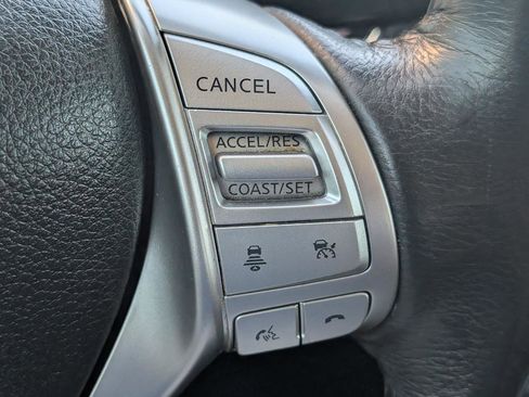 Used 2016 Nissan Altima 2.5 SL w/ 2.5 Technology w/LED Package FWD image 13