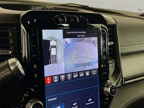 Used 2024 RAM 2500 Limited image 15