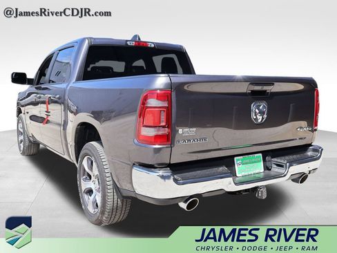 Used 2024 RAM 1500 Laramie AWD/4WD image 3