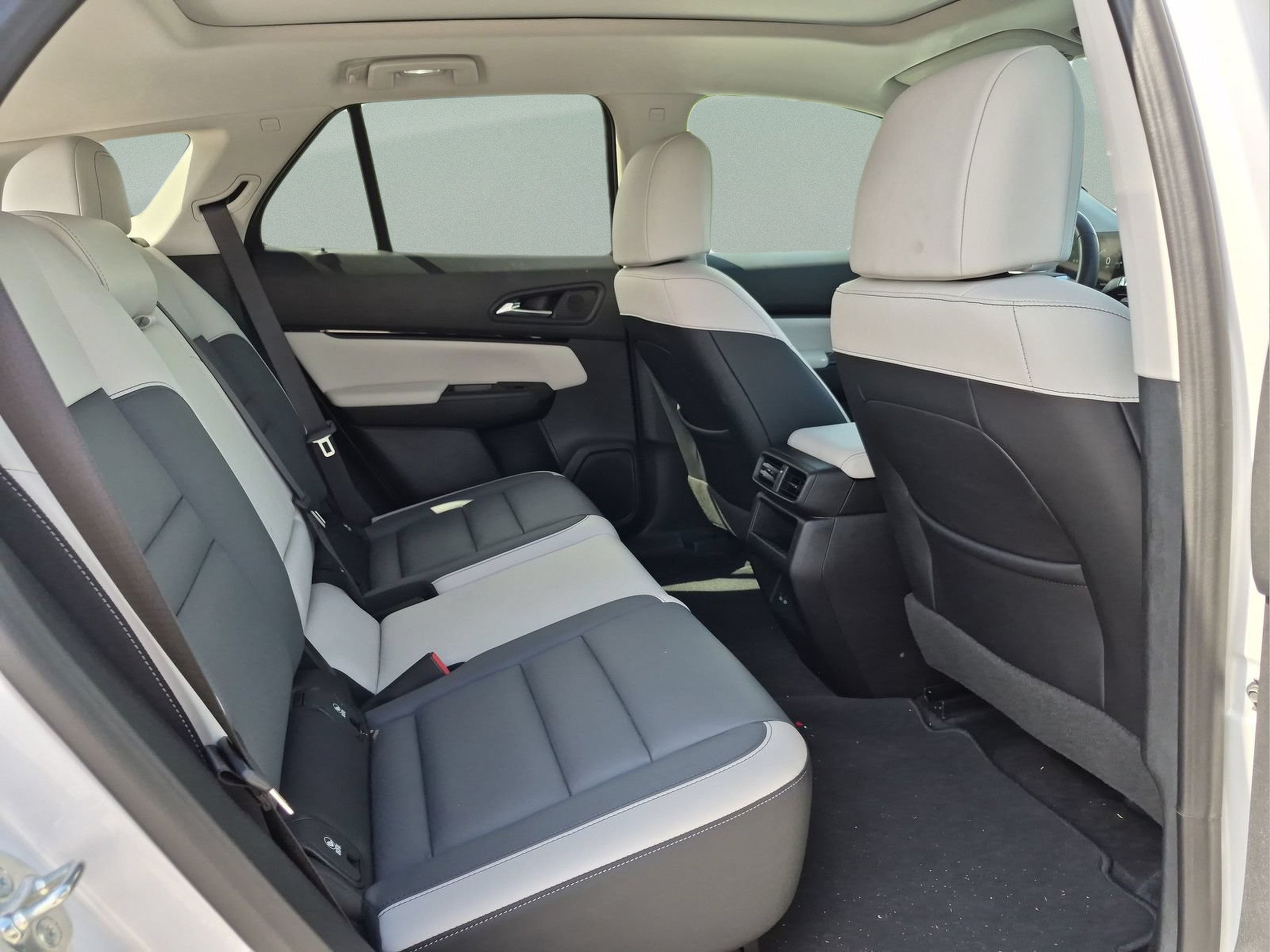 Used 2024 Honda Prologue Touring image 18