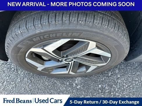 Used 2024 Hyundai Tucson Limited AWD/4WD image 16
