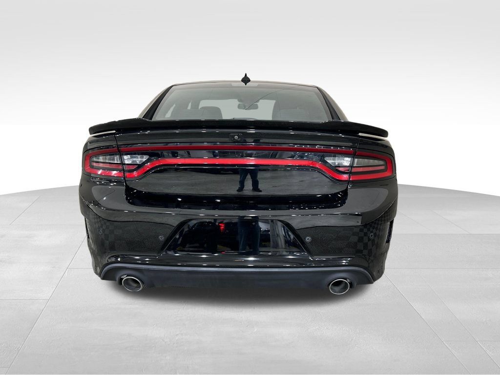 Used 2022 Dodge Charger R/T RWD image 4