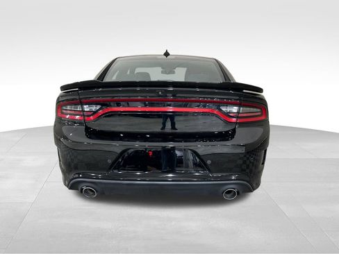 Used 2022 Dodge Charger R/T RWD image 4