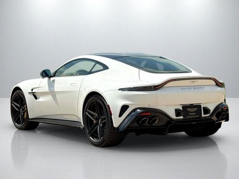 New 2025 Aston Martin V8 Vantage Coupe image 2