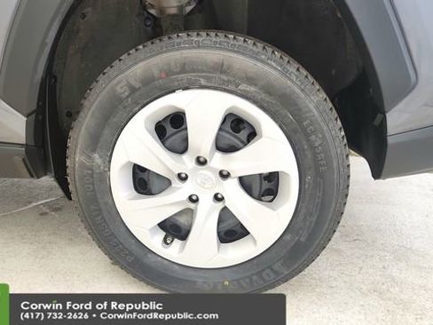 Used 2024 Toyota RAV4 LE image 10