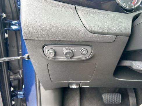 Used 2023 Buick Encore GX Select w/ Safety Package II image 17