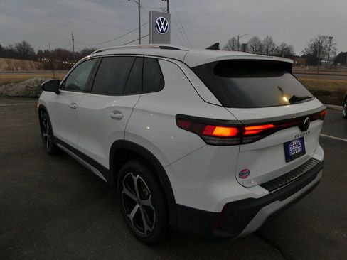 New 2026 Volkswagen Tiguan SE image 29