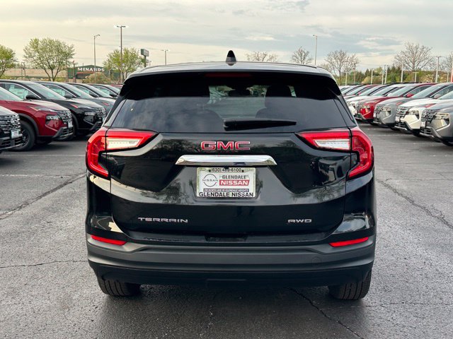 Used 2024 GMC Terrain SLE AWD/4WD image 5
