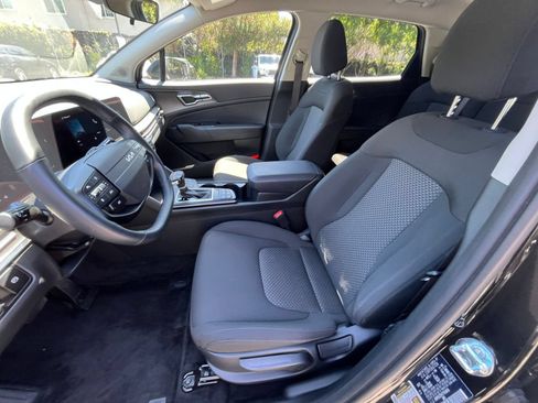 Used 2026 Kia Sportage LX AWD/4WD image 27
