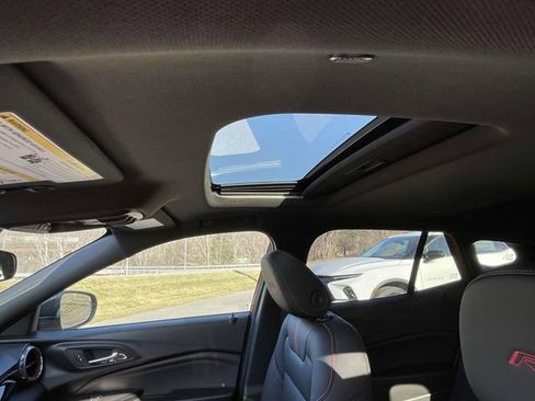 New 2026 Chevrolet Trax RS w/ Sunroof Package image 18