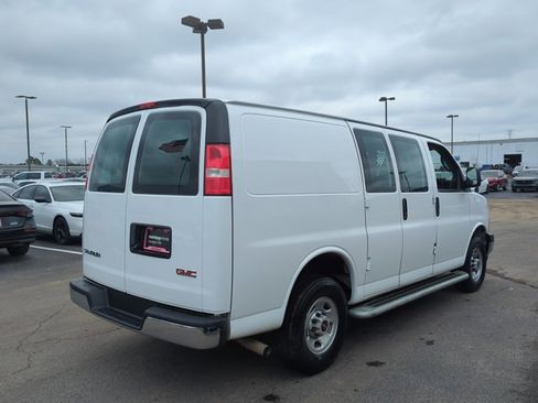 Used 2024 GMC Savana 2500 w/ Driver Convenience Package image 5
