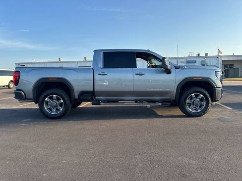 Used 2026 GMC Sierra 2500 SLE w/ SLE Value Package; AWD/4WD image 8