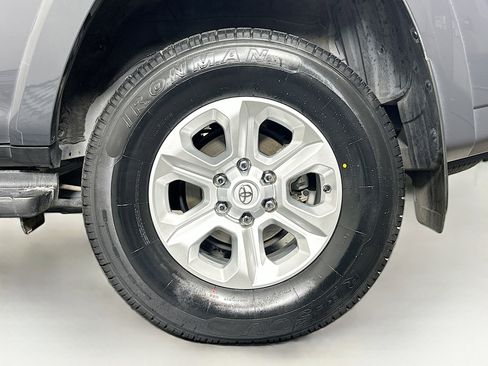 Used 2024 Toyota 4Runner SR5 image 11