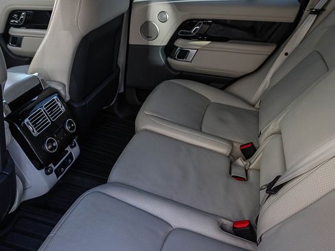 Used 2022 Land Rover Range Rover Westminster Edition image 19