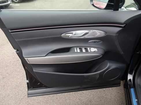 New 2026 Genesis GV70 2.5T Select image 10