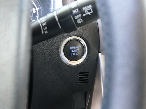 Used 2022 Toyota 4Runner SR5 Premium AWD/4WD image 15